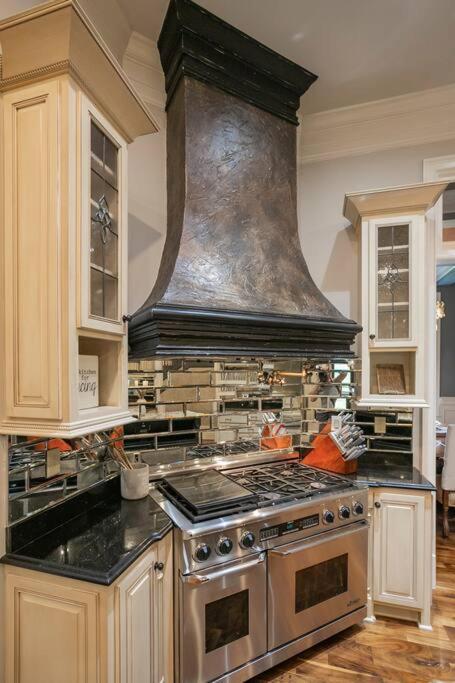 Supreme Luxury For Discerning Tastes Villa Nashville Buitenkant foto